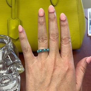 Silver and turquoise ring - size 6